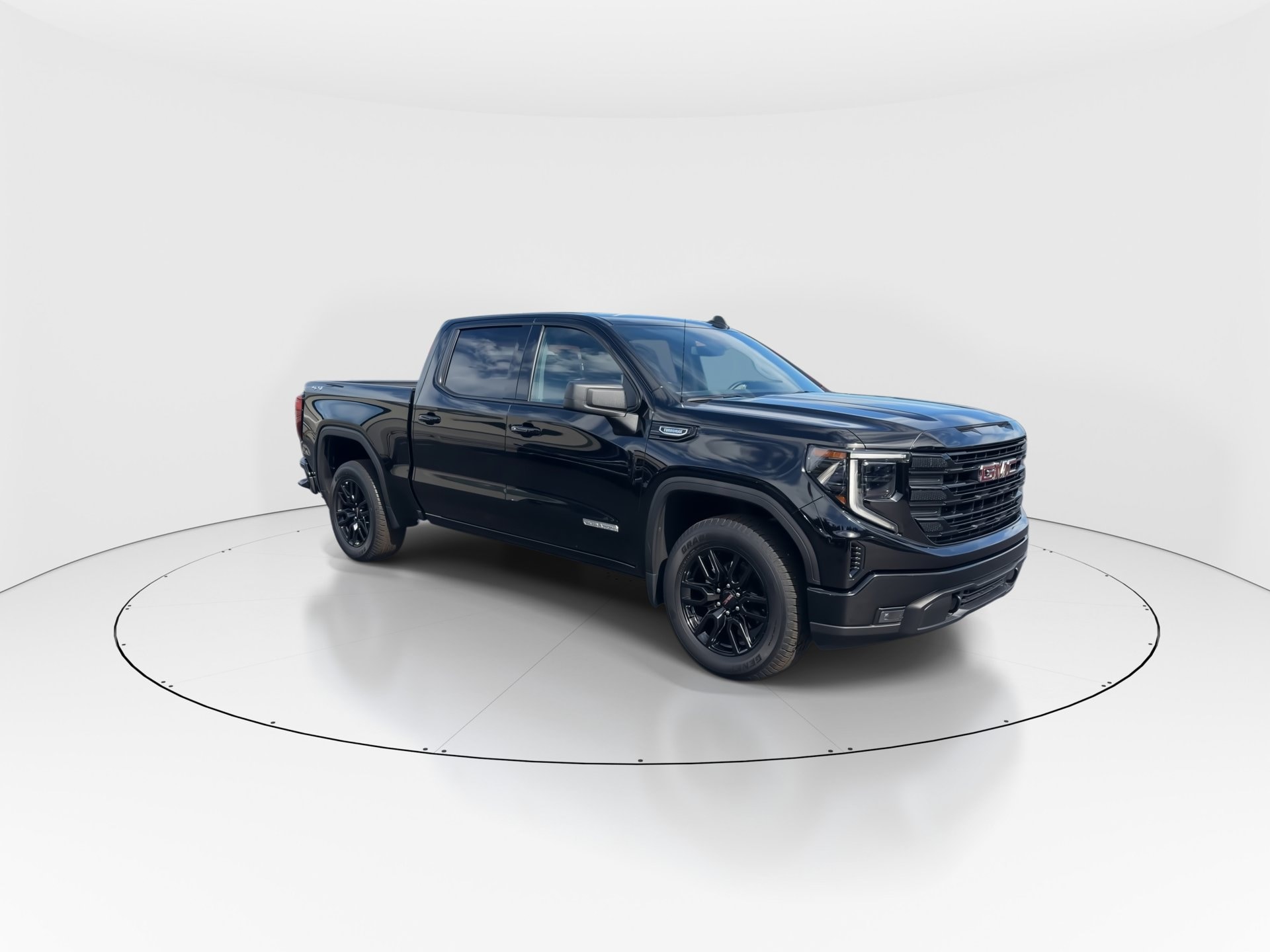 2025 GMC Sierra 1500 Elevation - Photo 2