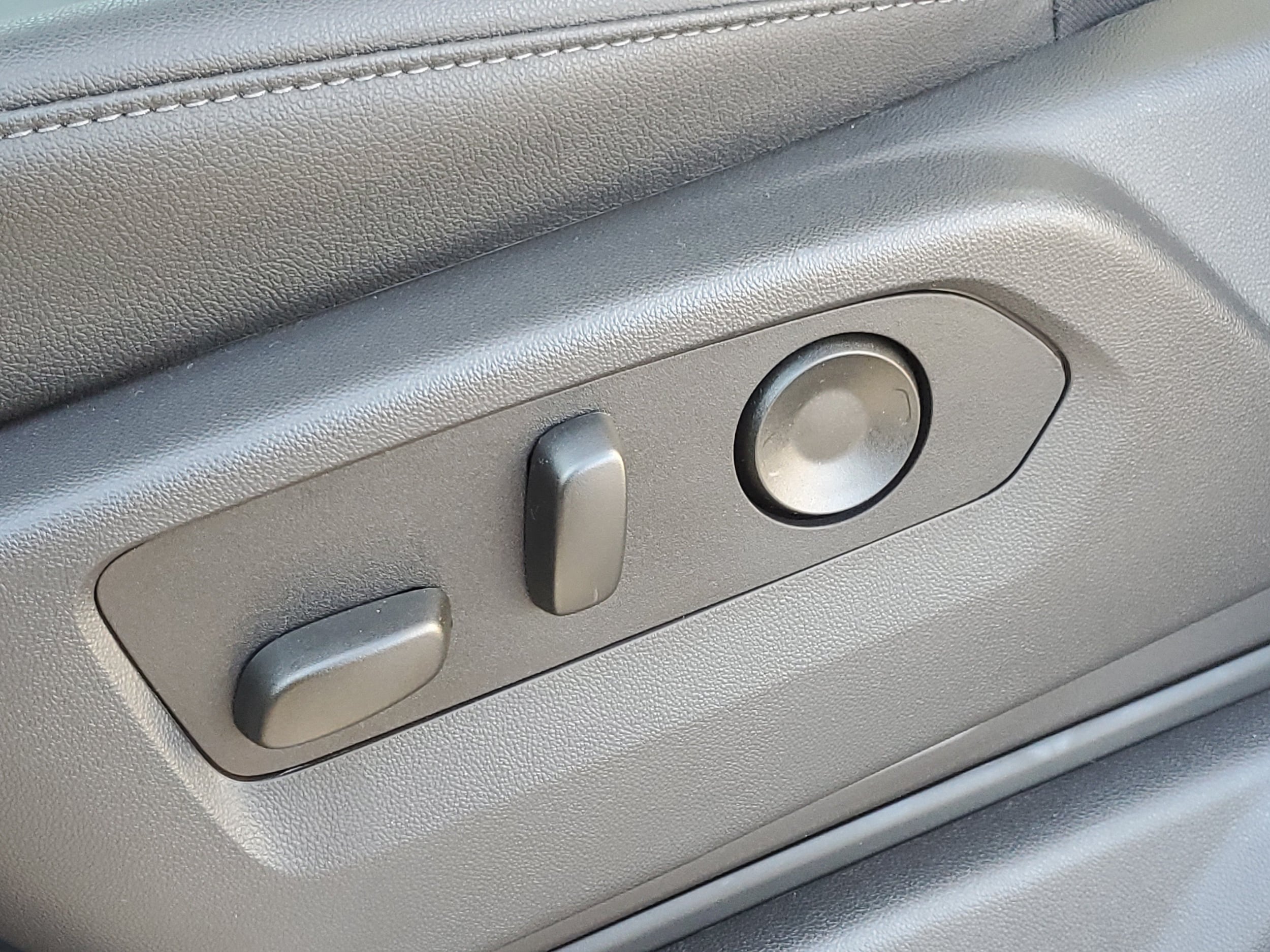 2026 Chevrolet Silverado 2500 HD LT - Photo 6