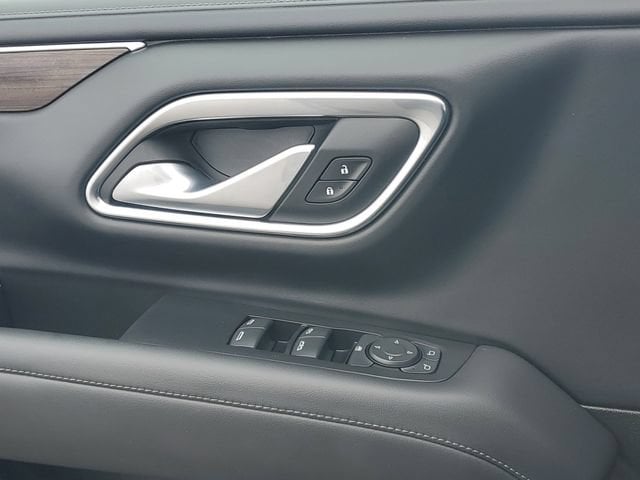 2024 GMC Yukon SLE - Photo 20