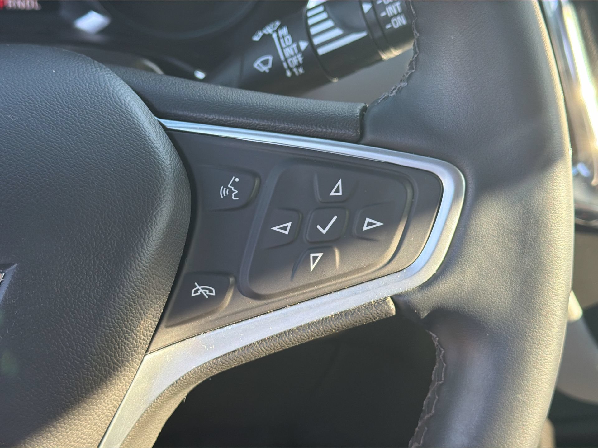 2023 Chevrolet Equinox LT - Photo 23