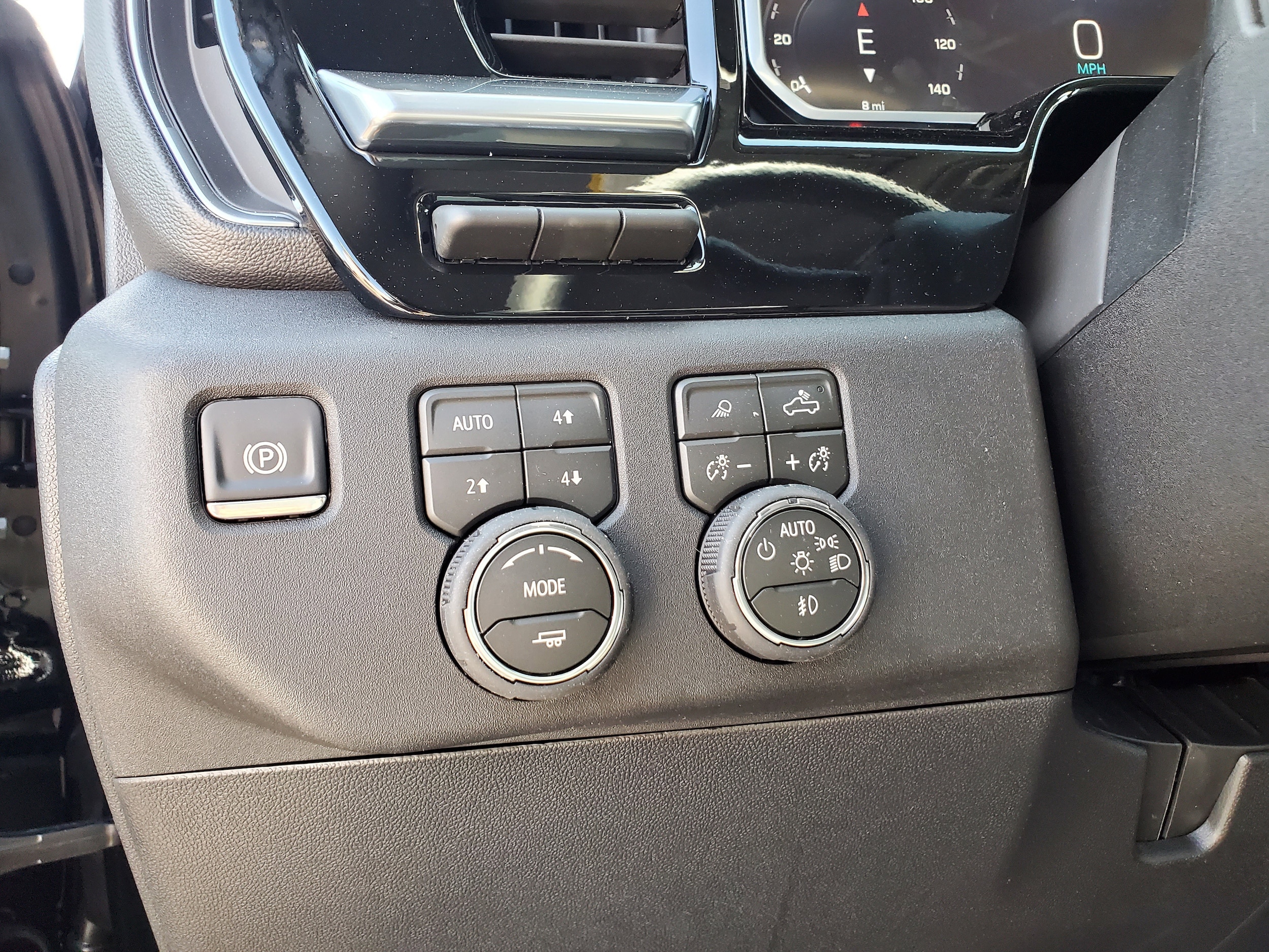 2026 Chevrolet Silverado 2500 HD LTZ - Photo 13