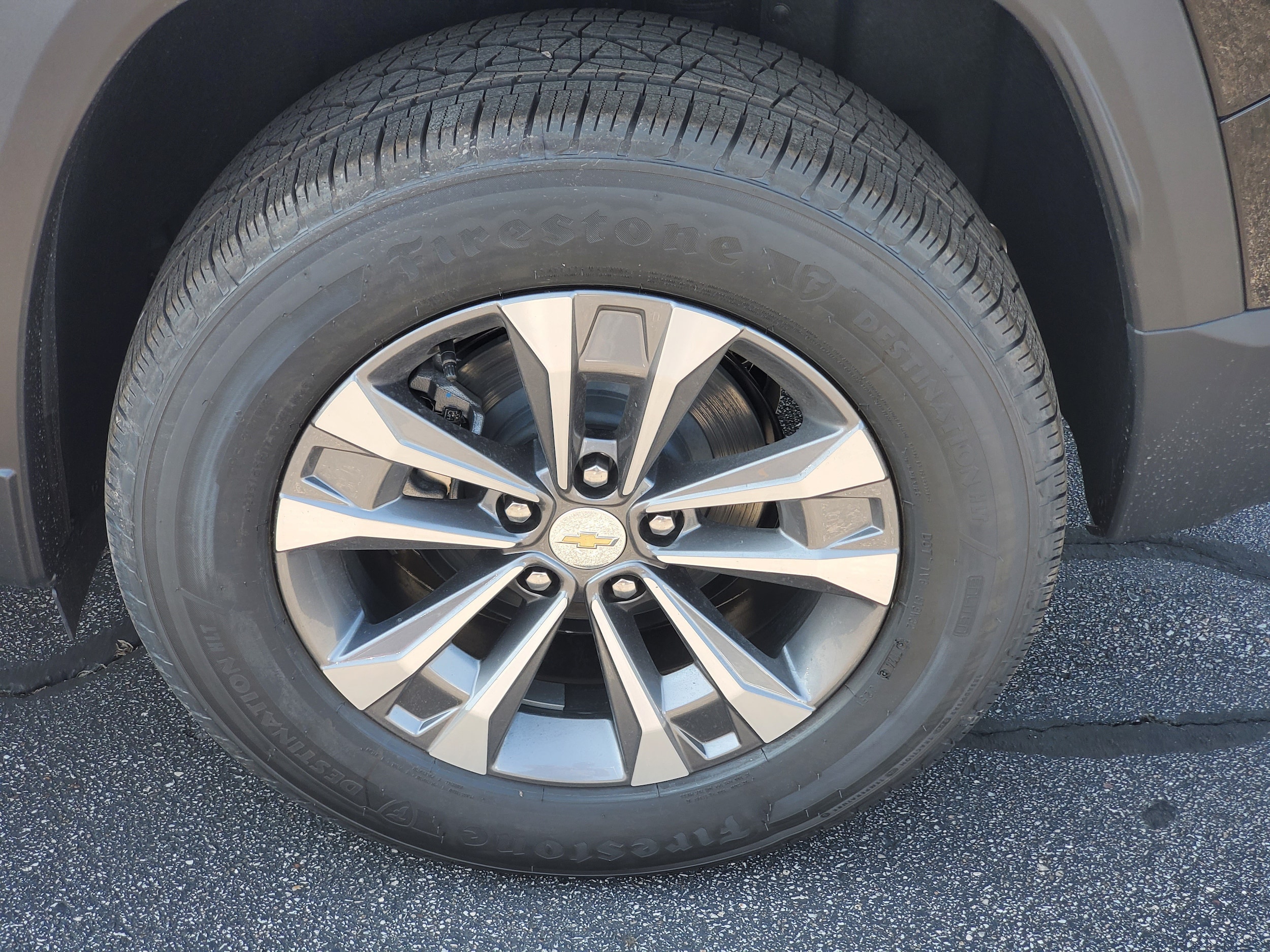 2027 Chevrolet Equinox LT - Photo 29