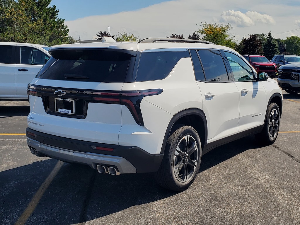 New 2027 Chevrolet Traverse LT SUV
