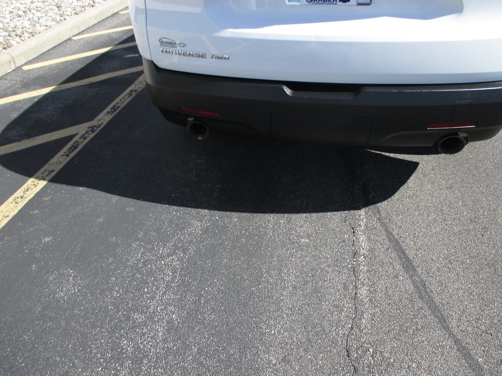 Used 2023 Chevrolet Traverse LS SUV