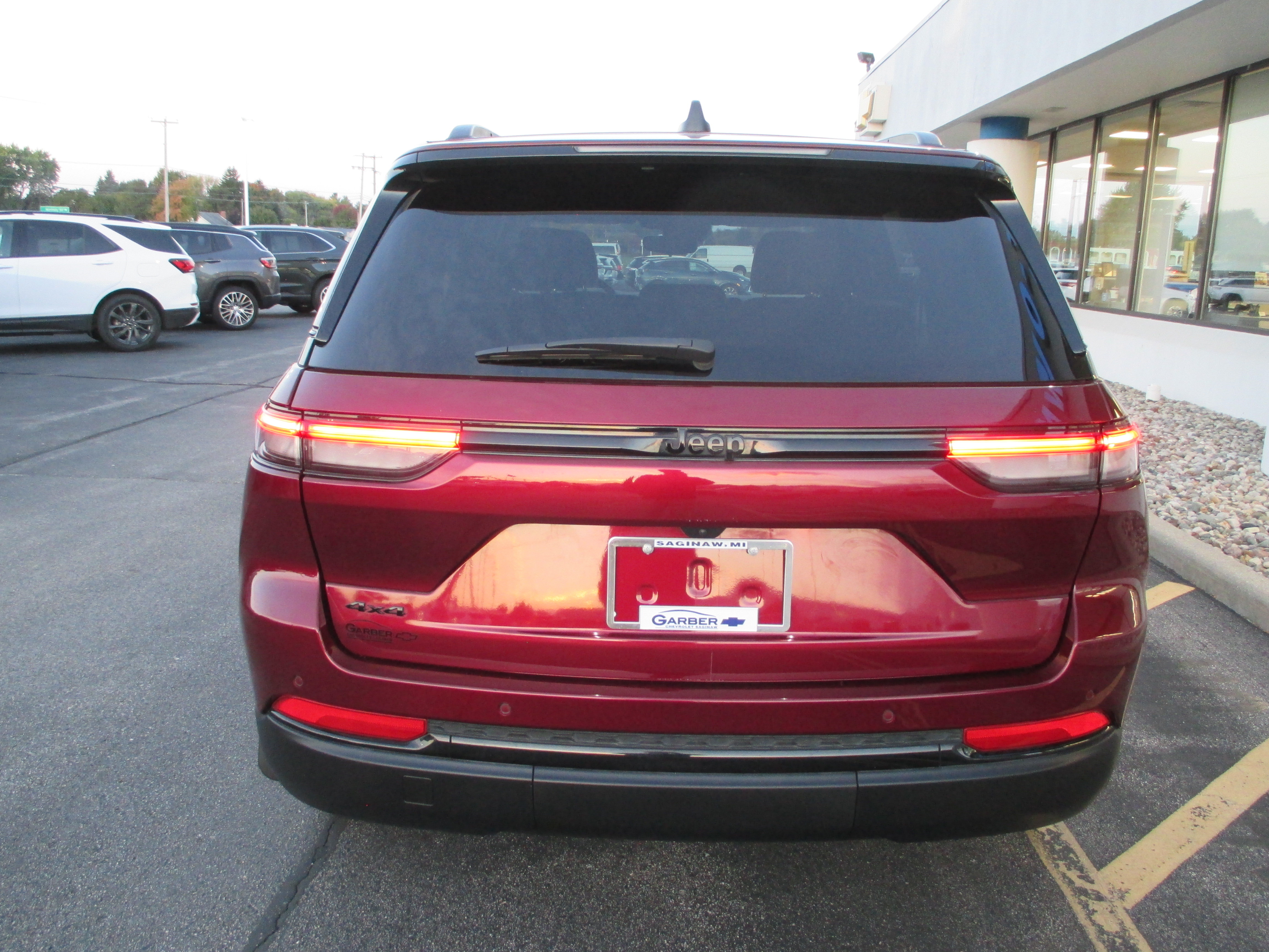 Used 2023 Jeep Grand Cherokee Altitude 4x4 SUV