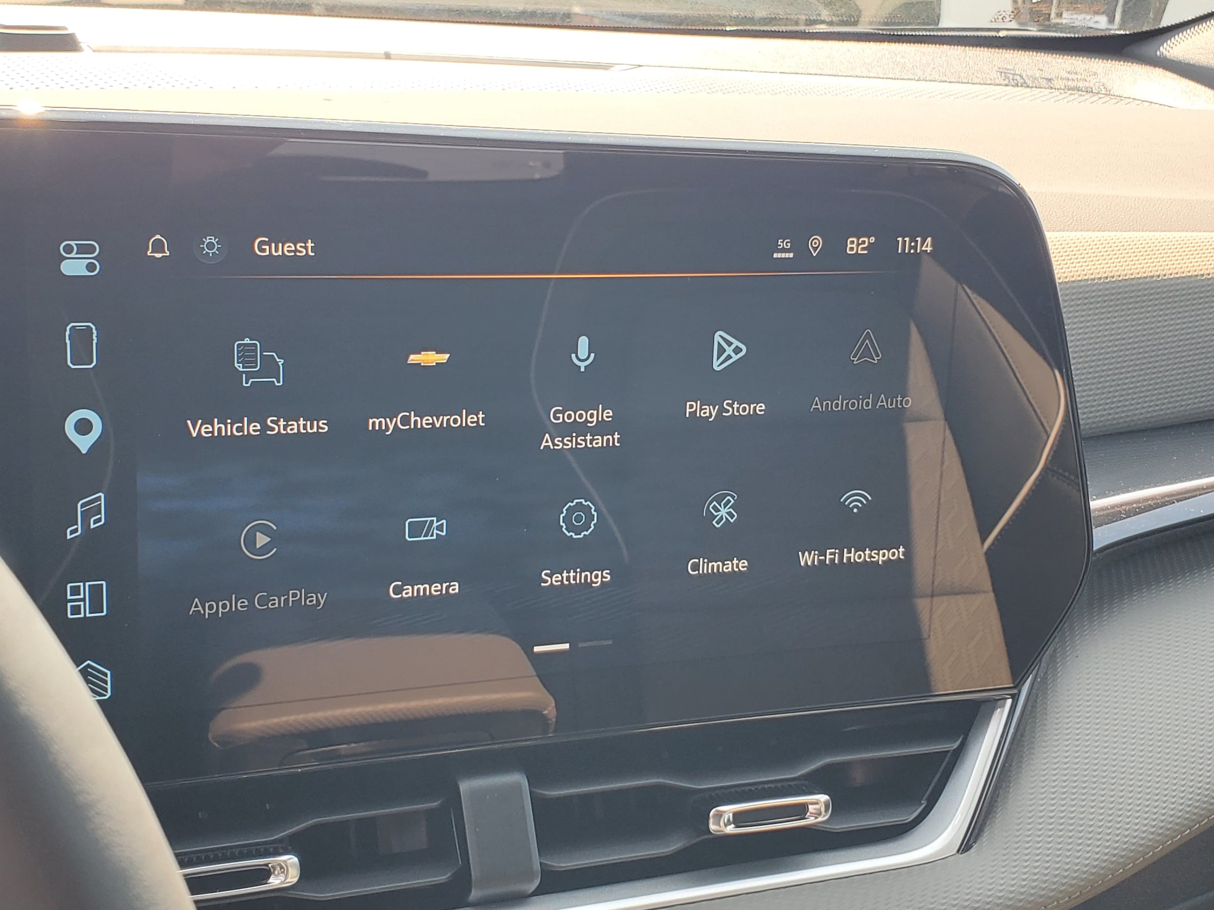 2027 Chevrolet Equinox LT - Photo 13