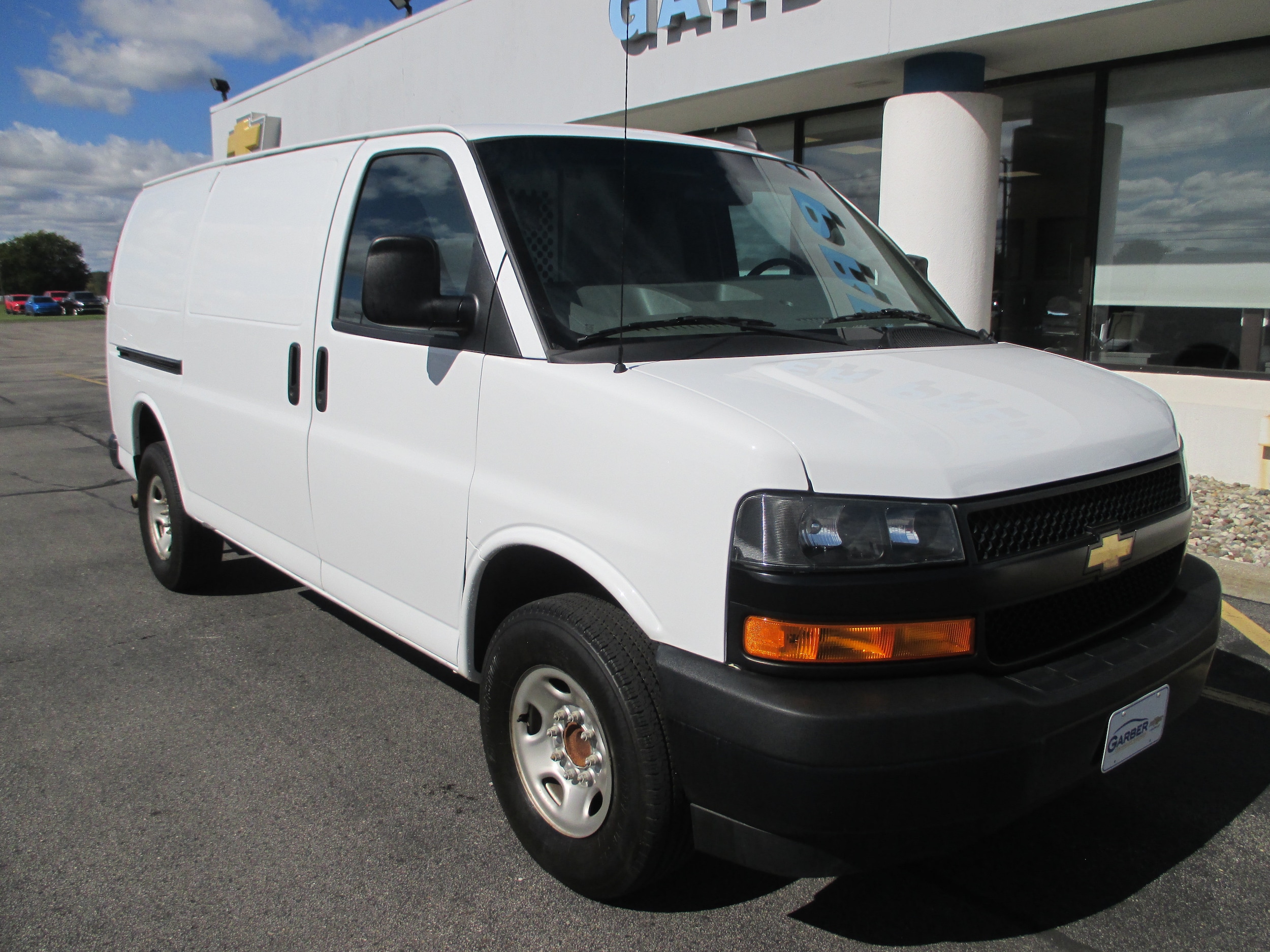 2023 Chevrolet Express Cargo 1WT