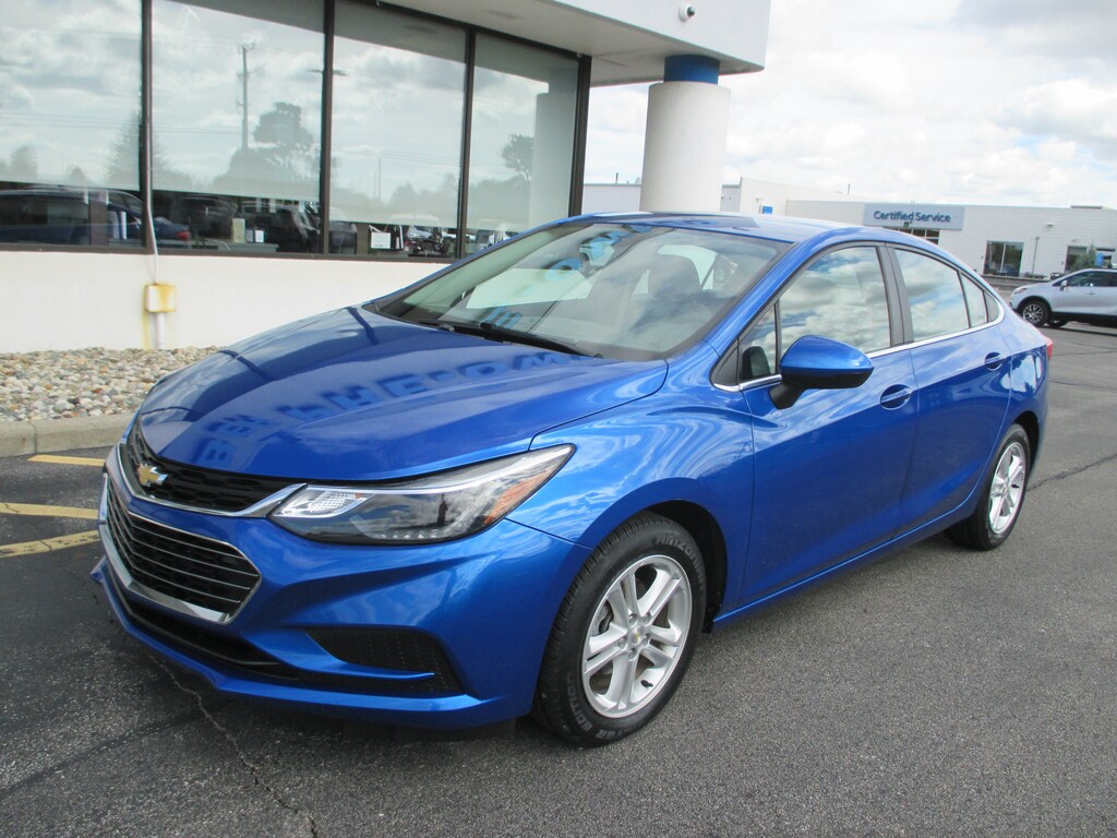 Used 2017 Chevrolet Cruze LT Sedan