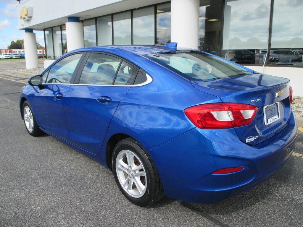 Used 2017 Chevrolet Cruze LT Sedan