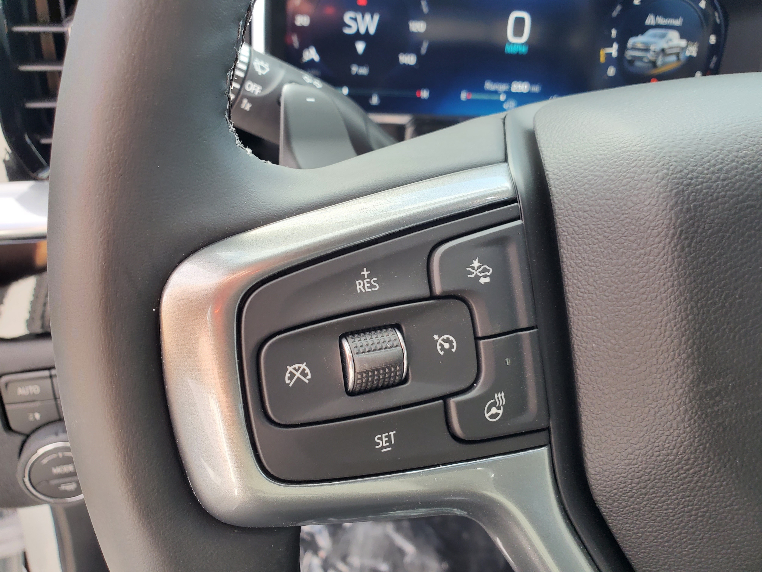 2026 Chevrolet Silverado 1500 LT - Photo 9