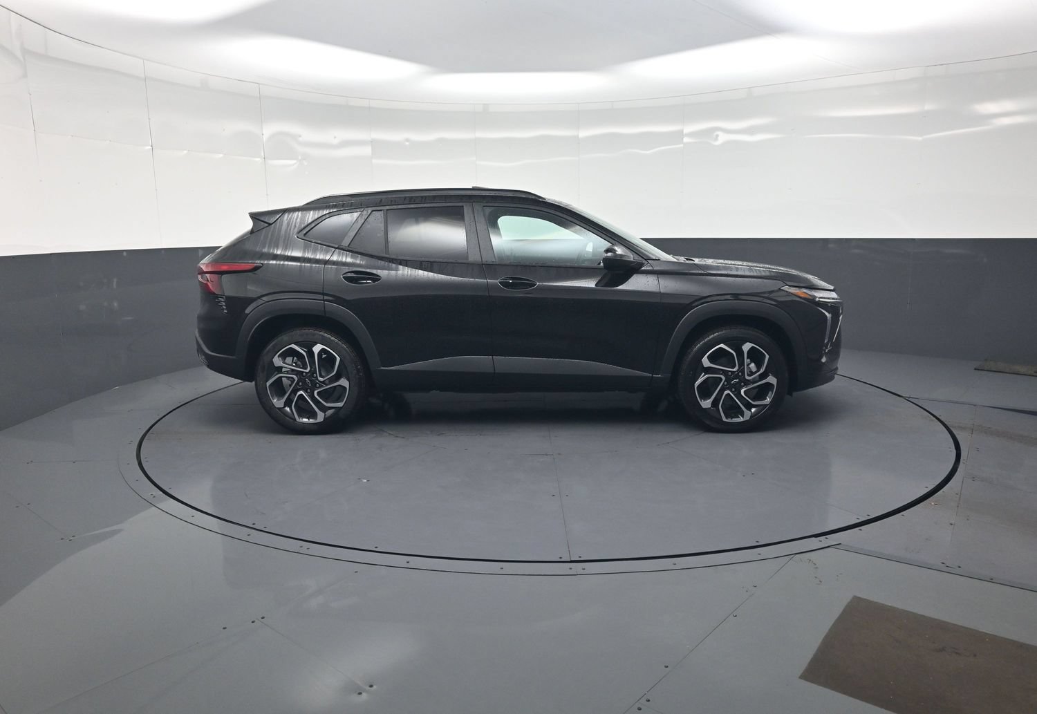 2026 Chevrolet Trax RS - Photo 2
