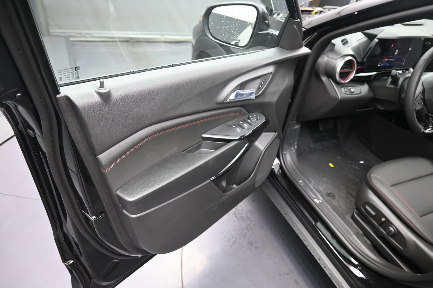 2026 Chevrolet Trax RS - Photo 19