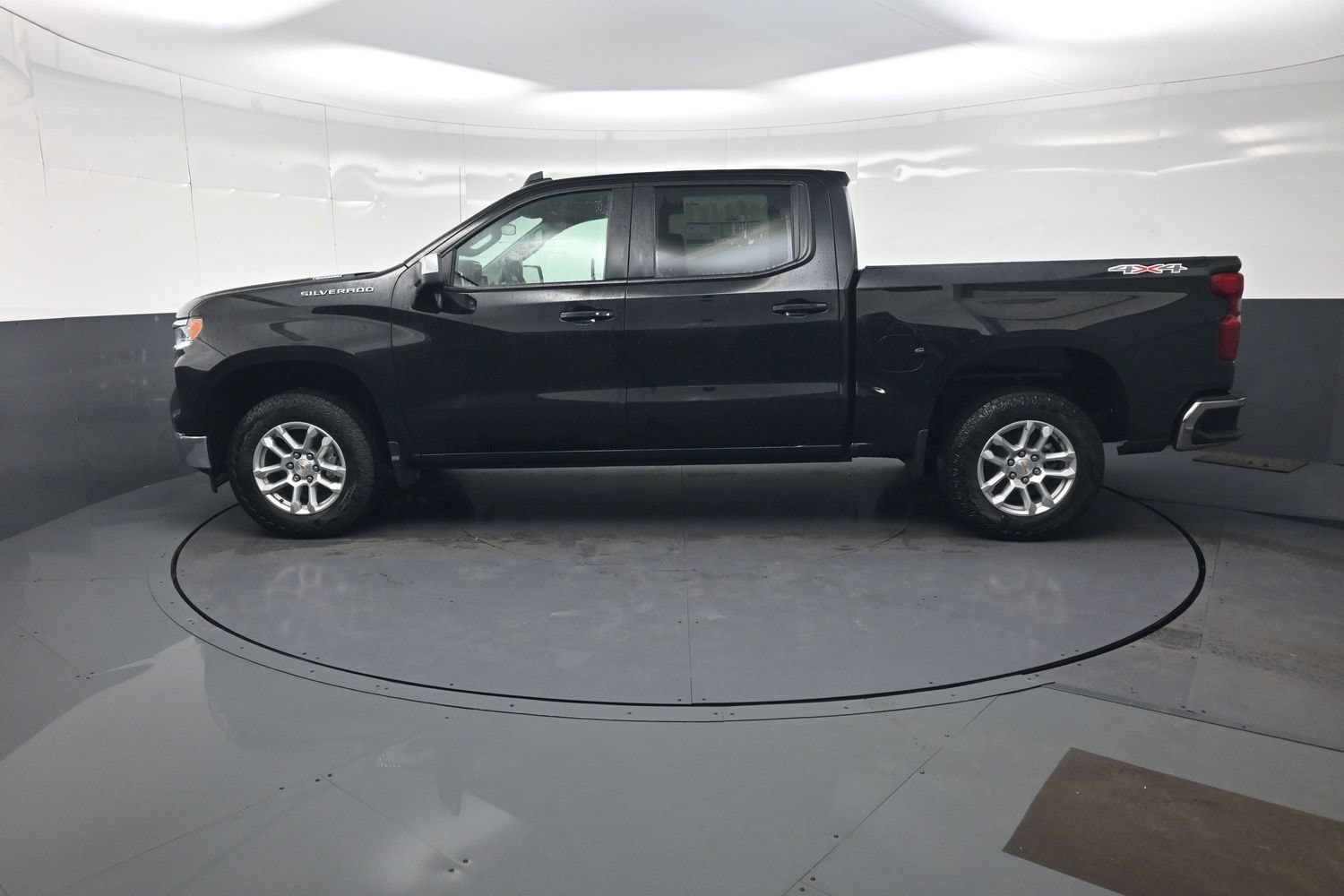 2026 Chevrolet Silverado 1500 LT - Photo 6