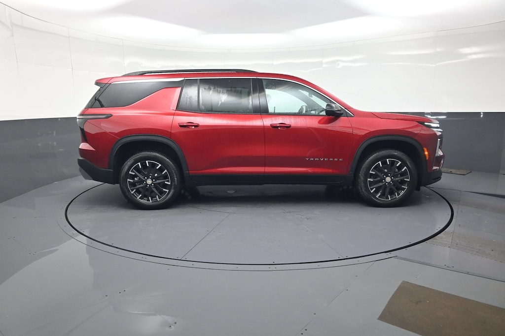 New 2026 Chevrolet Traverse LT SUV