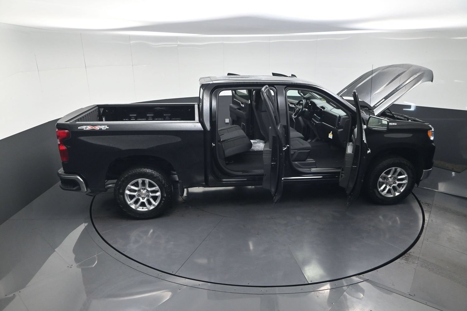 2026 Chevrolet Silverado 1500 LT - Photo 14