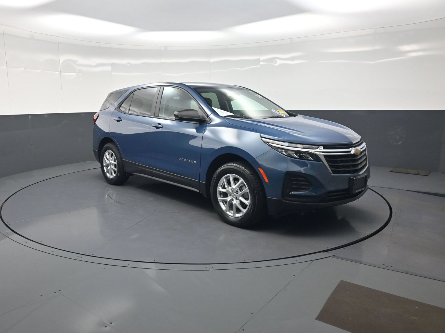 Used 2024 Chevrolet Equinox LS SUV