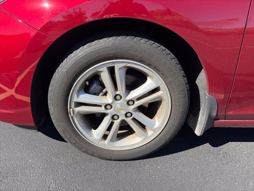 Used 2018 Chevrolet Cruze LT Car