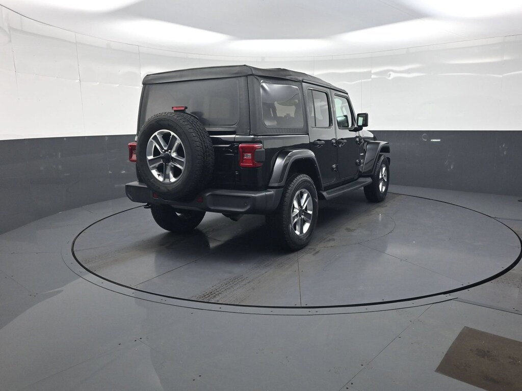 Used 2022 Jeep Wrangler Unlimited Sahara 4x4 SUV