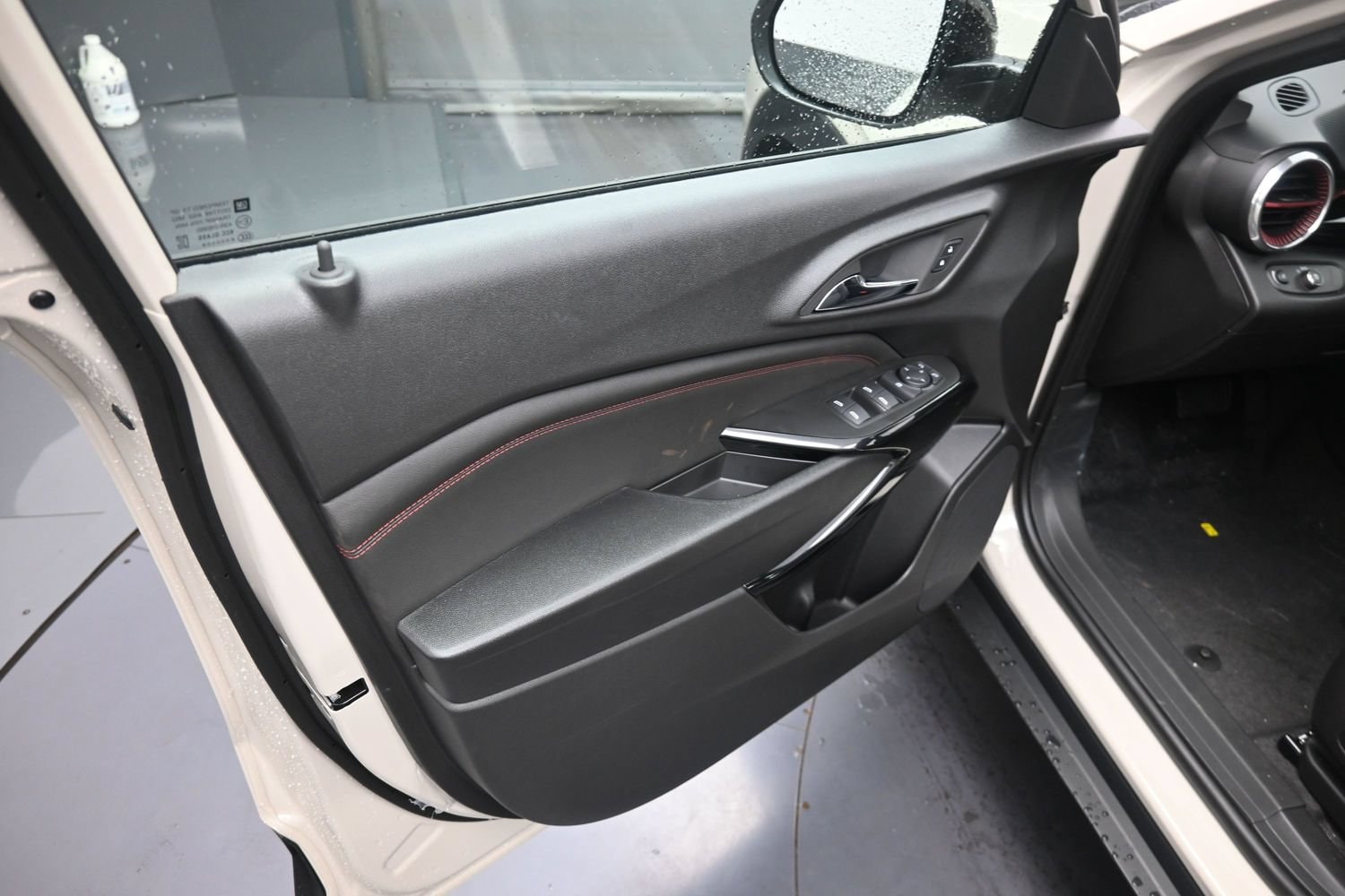 2026 Chevrolet Trax RS - Photo 15