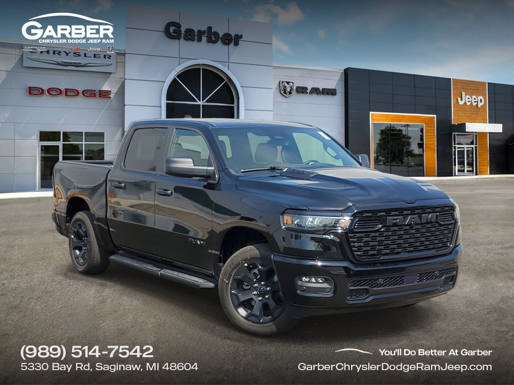 New 2026 Ram 1500 EXPRESS CREW CAB 4X4 5'7 BOX Pickup