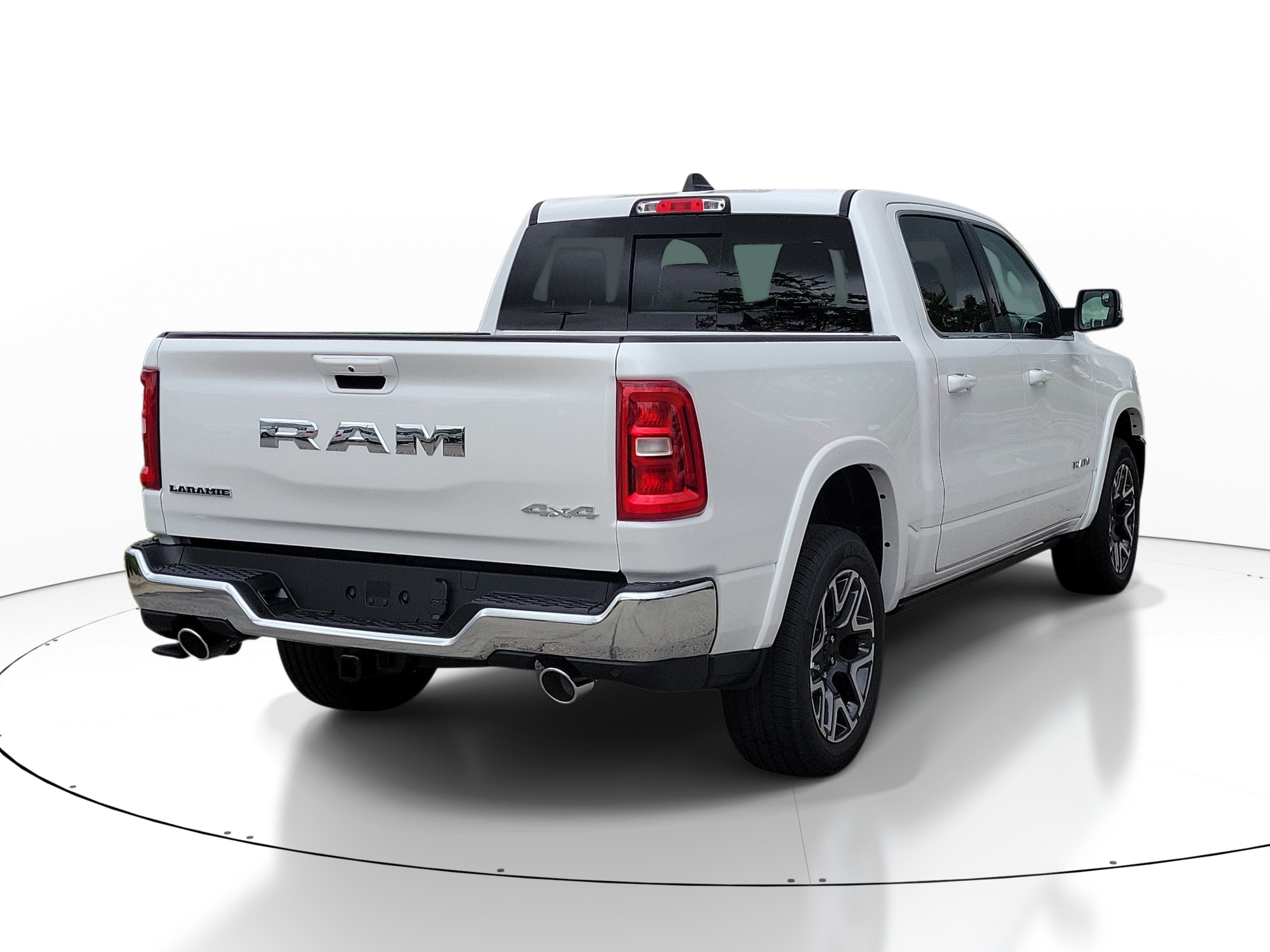 New 2026 Ram 1500 LARAMIE CREW CAB 4X4 5'7 BOX Pickup