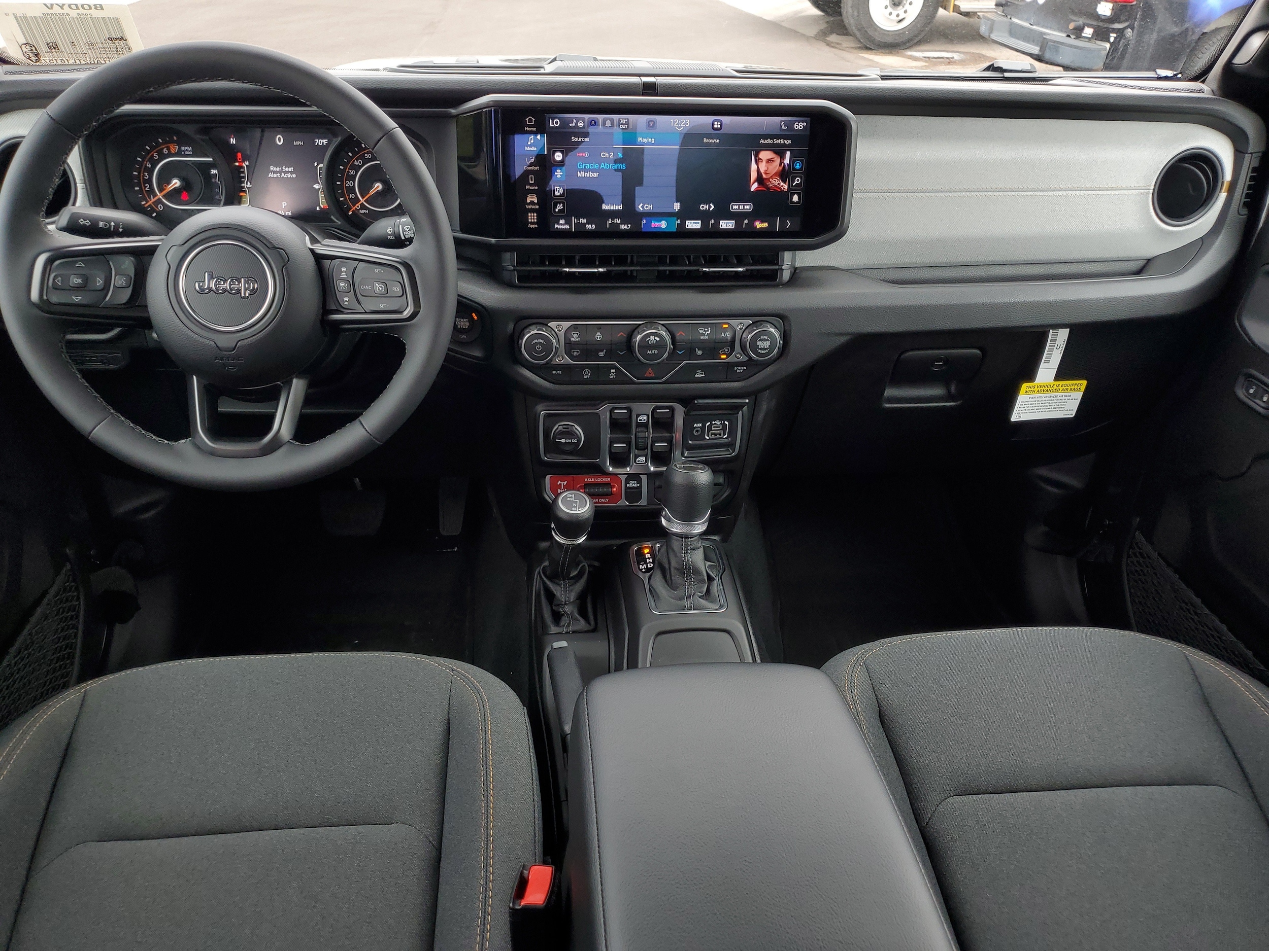2026 Jeep Gladiator Willys - Photo 25