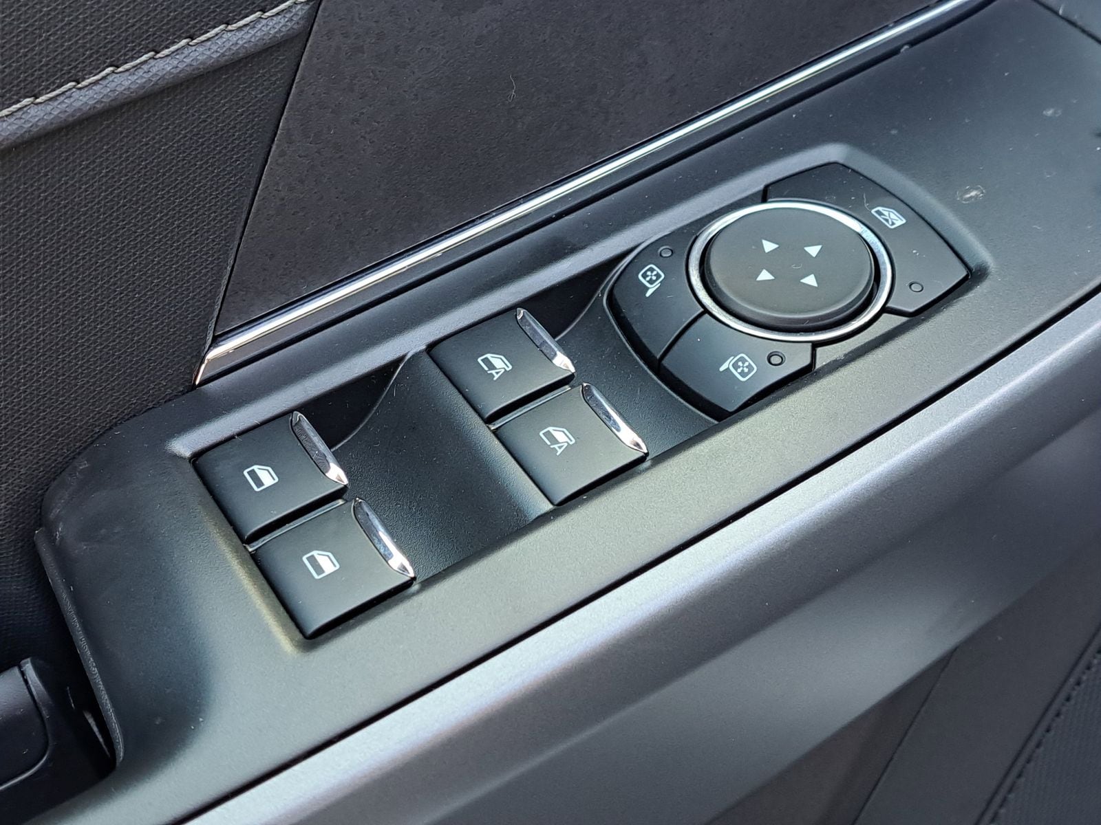 2025 Ford F-150 XLT - Photo 21