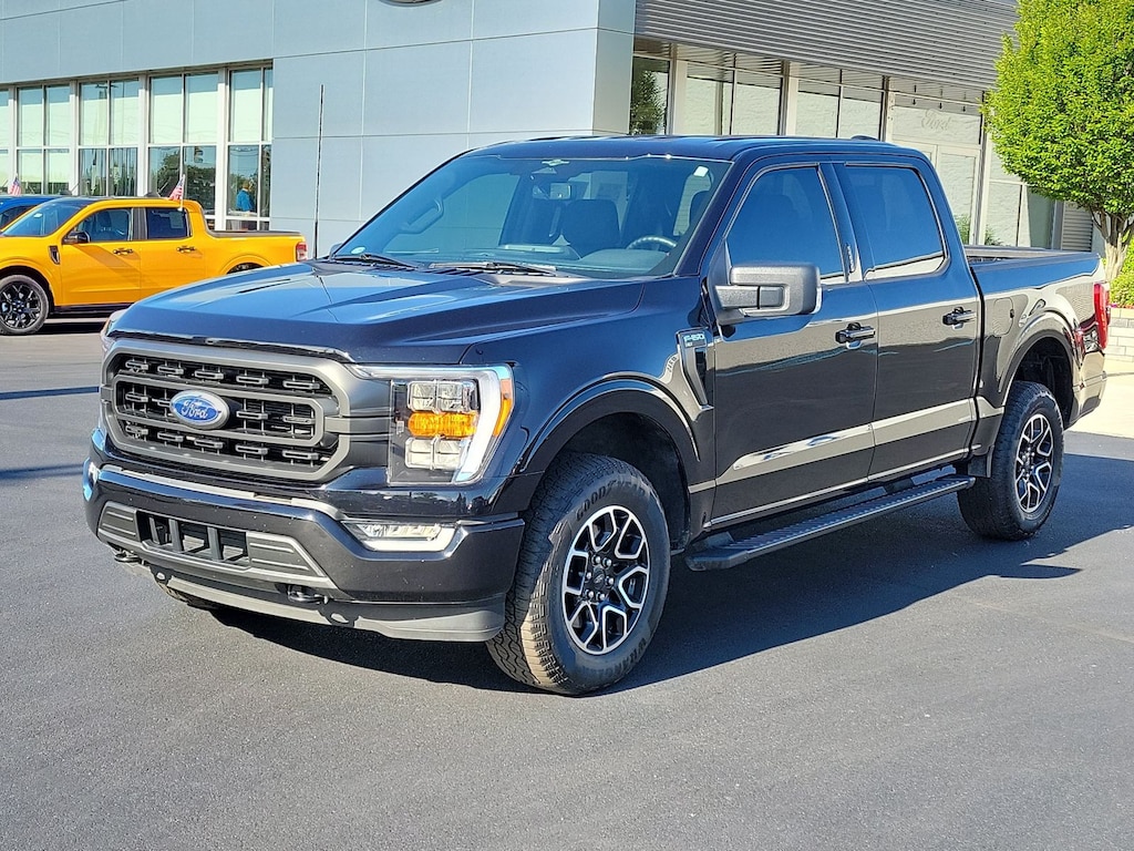 Used 2023 Ford F-150 XLT Truck SuperCrew Cab