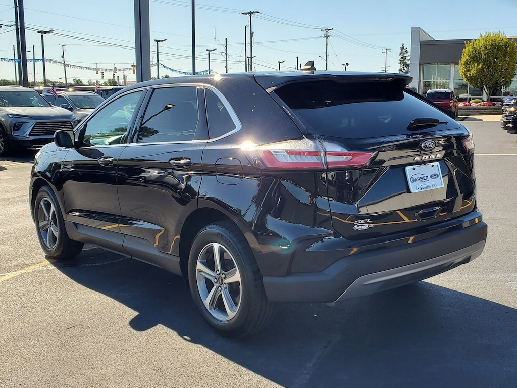 Used 2024 Ford Edge SEL SUV