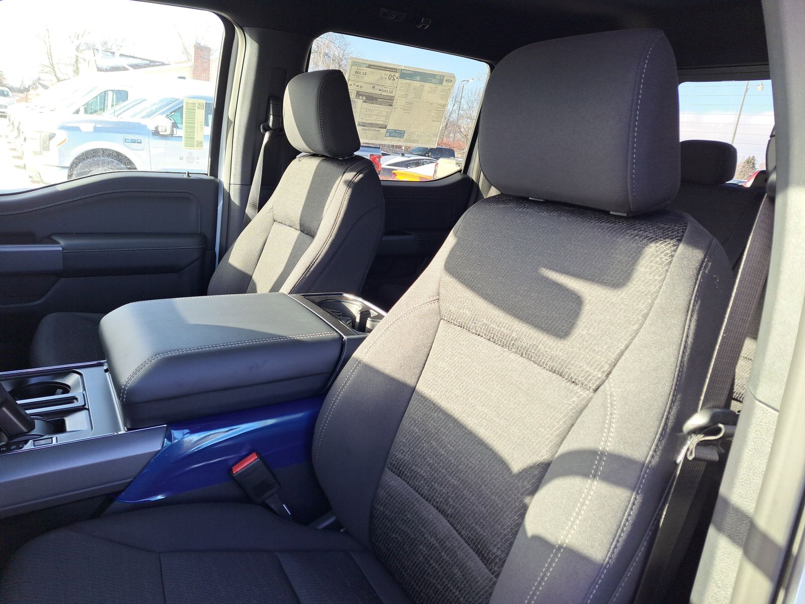 2025 Ford F-150 XLT - Photo 8