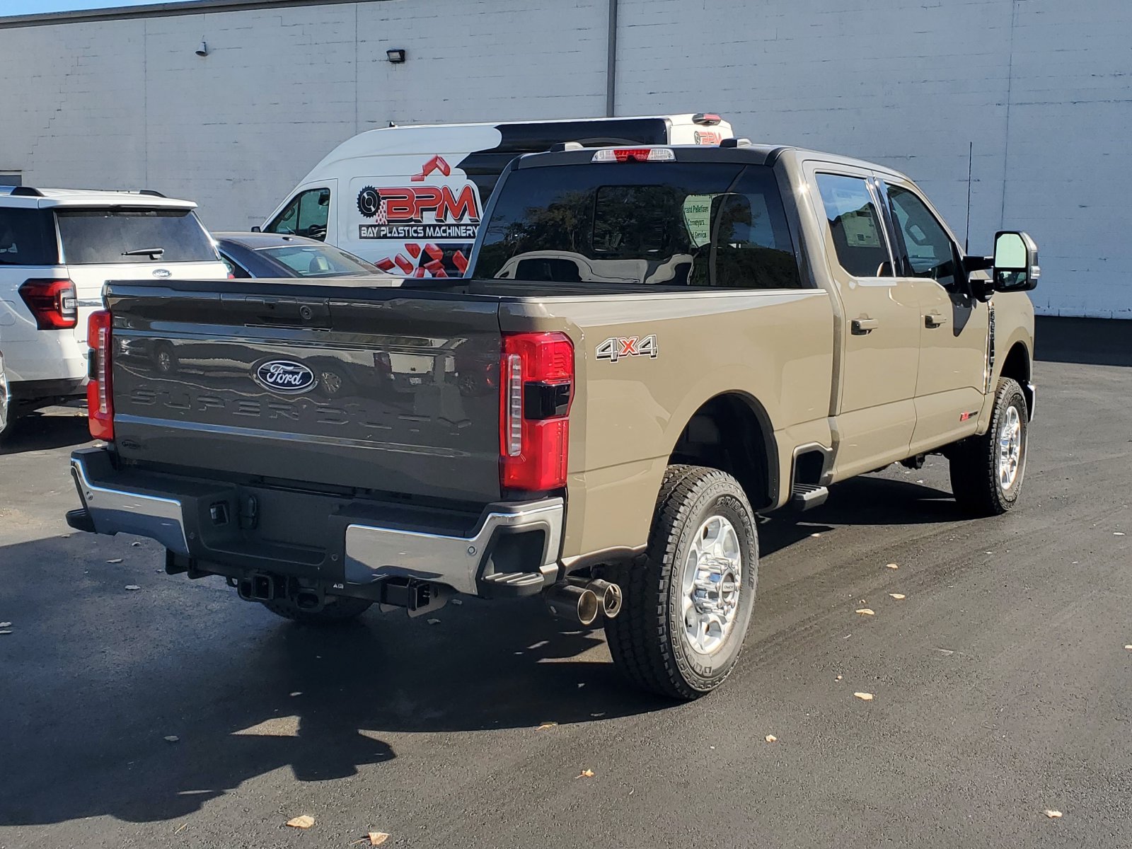 New 2027 Ford F-350SD XLT Truck