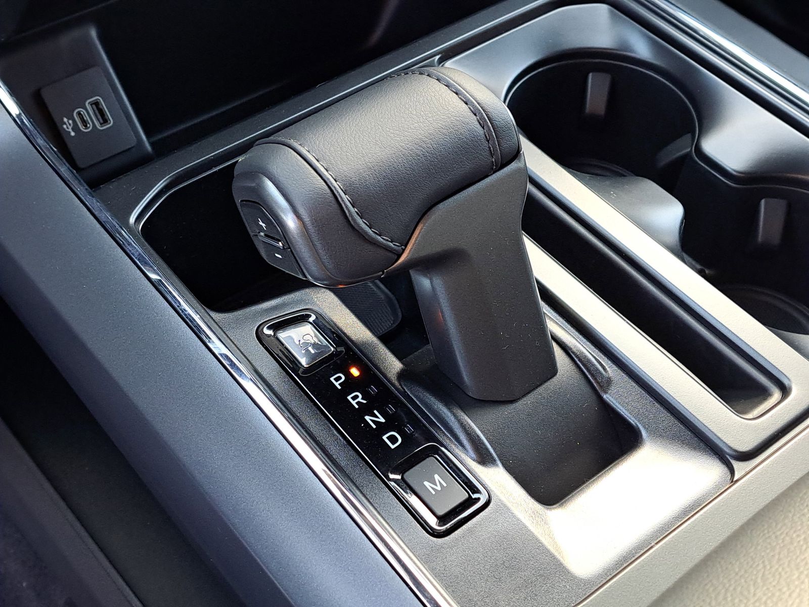 2025 Ford F-150 XLT - Photo 19