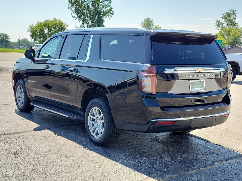 Used 2024 Chevrolet Suburban LT SUV