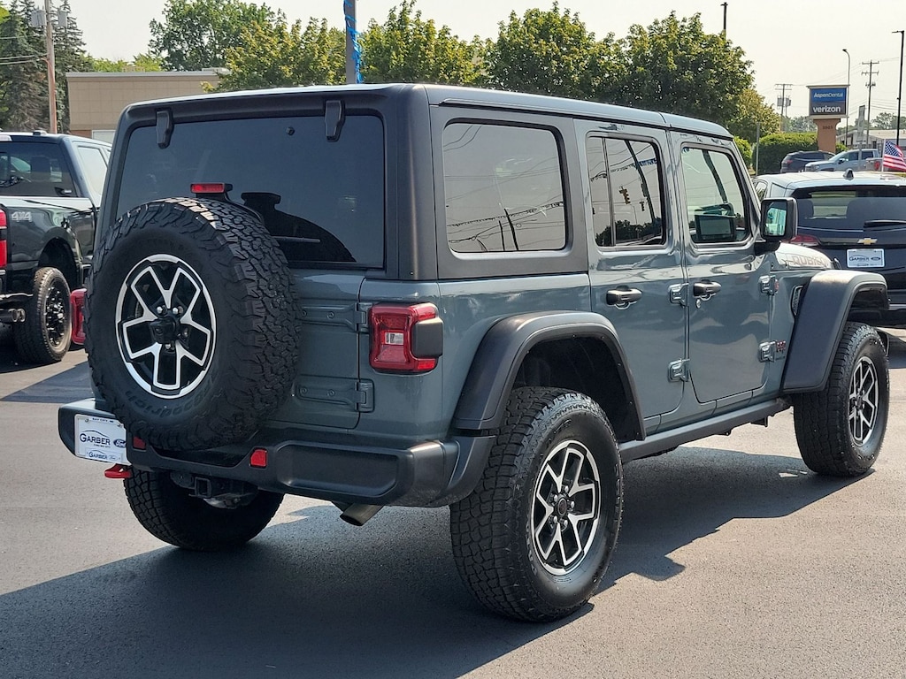 Used 2024 Jeep Wrangler Rubicon SUV