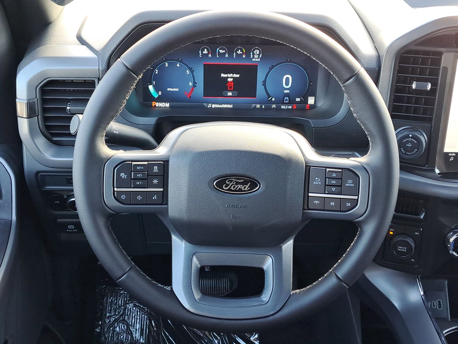 2025 Ford F-150 XLT - Photo 26
