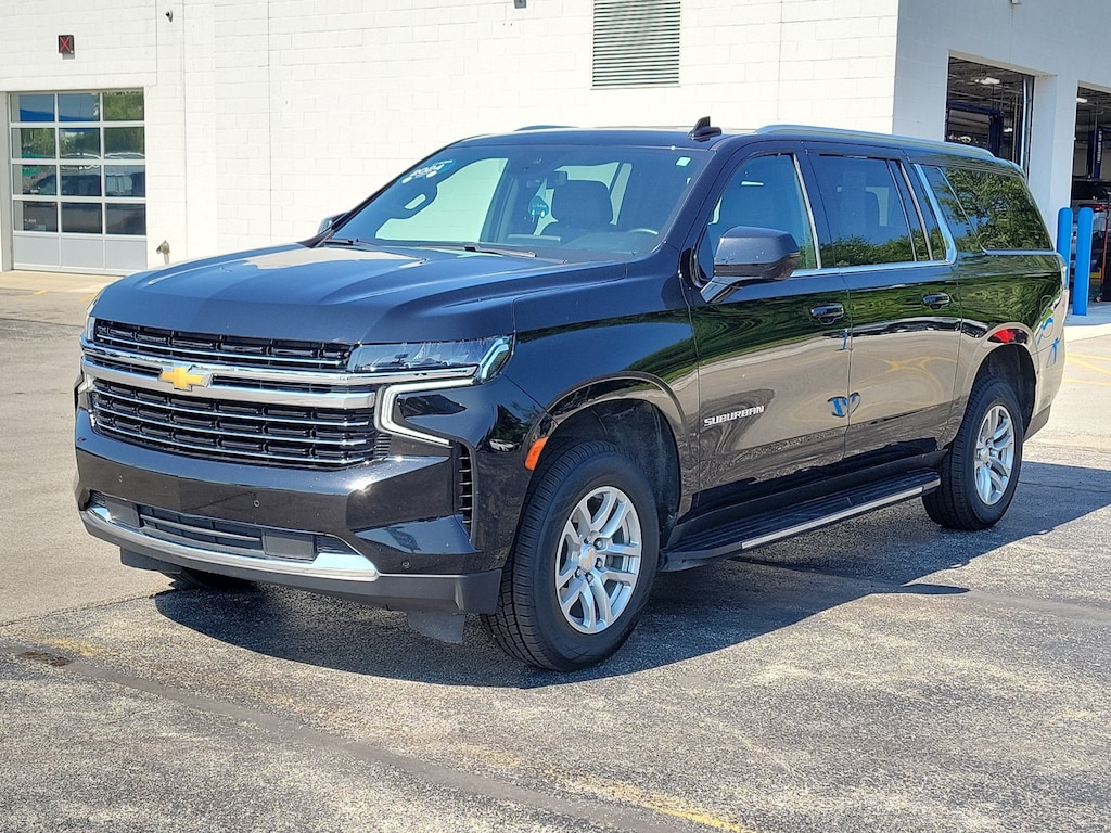 Used 2024 Chevrolet Suburban LT SUV