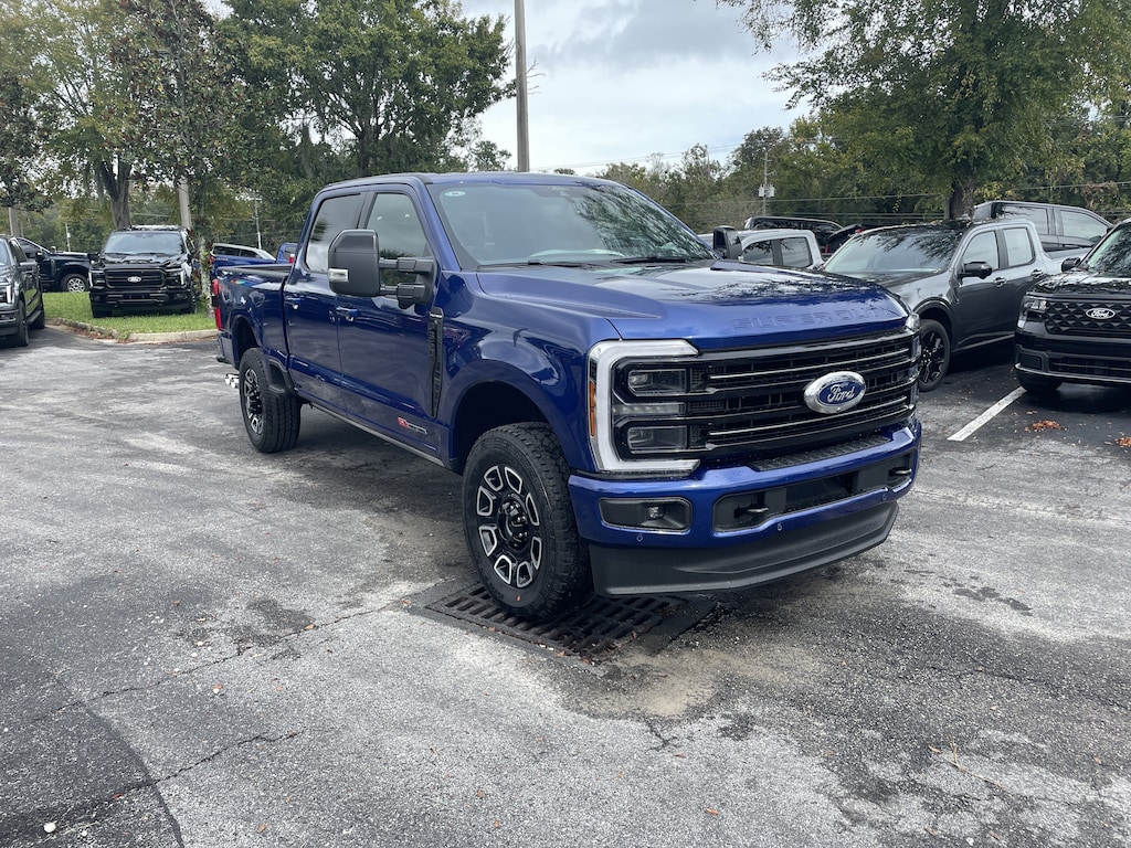 New 2026 Ford F-350 Platinum Truck Crew Cab