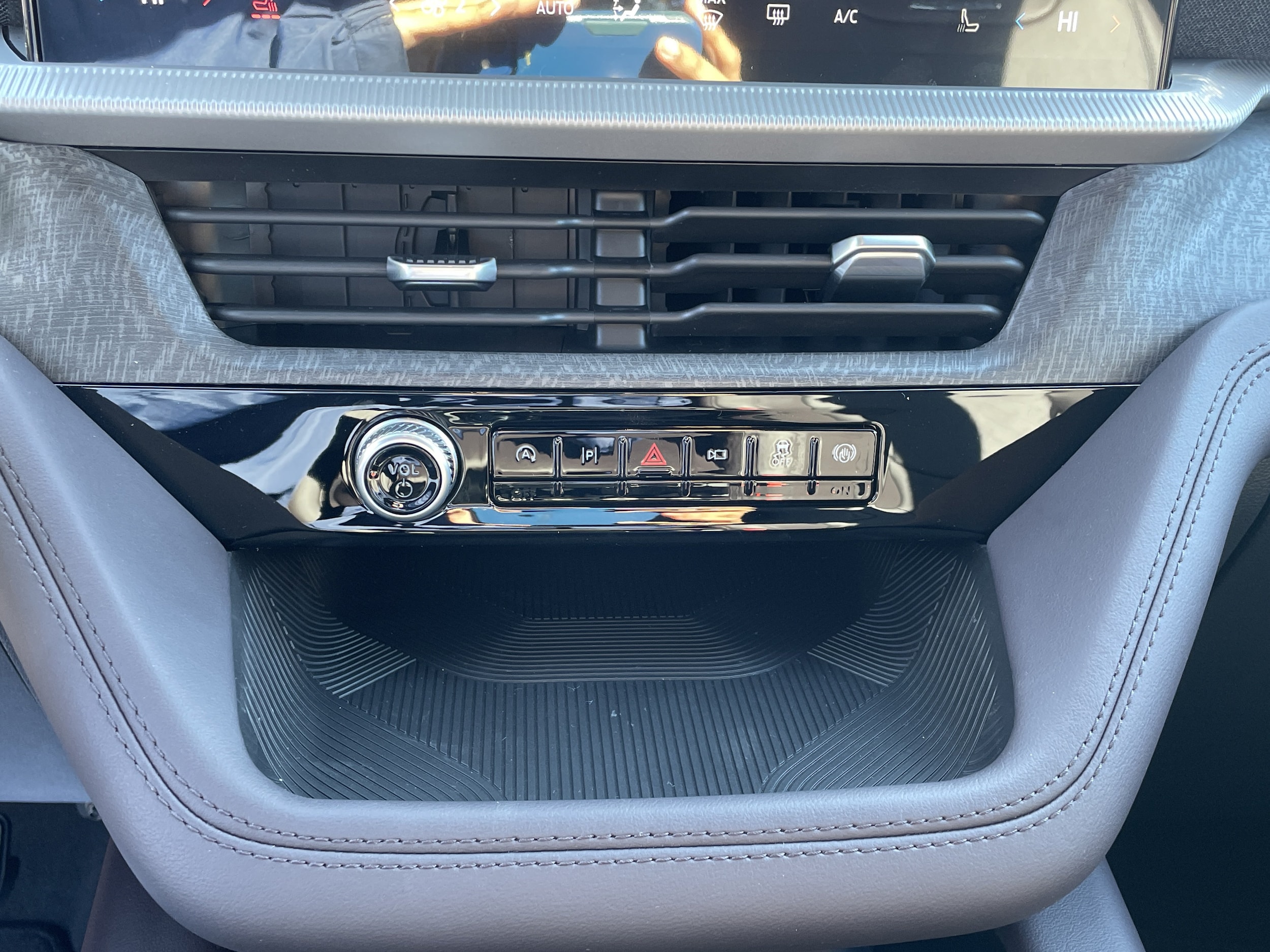 2026 Ford Explorer Platinum - Photo 26