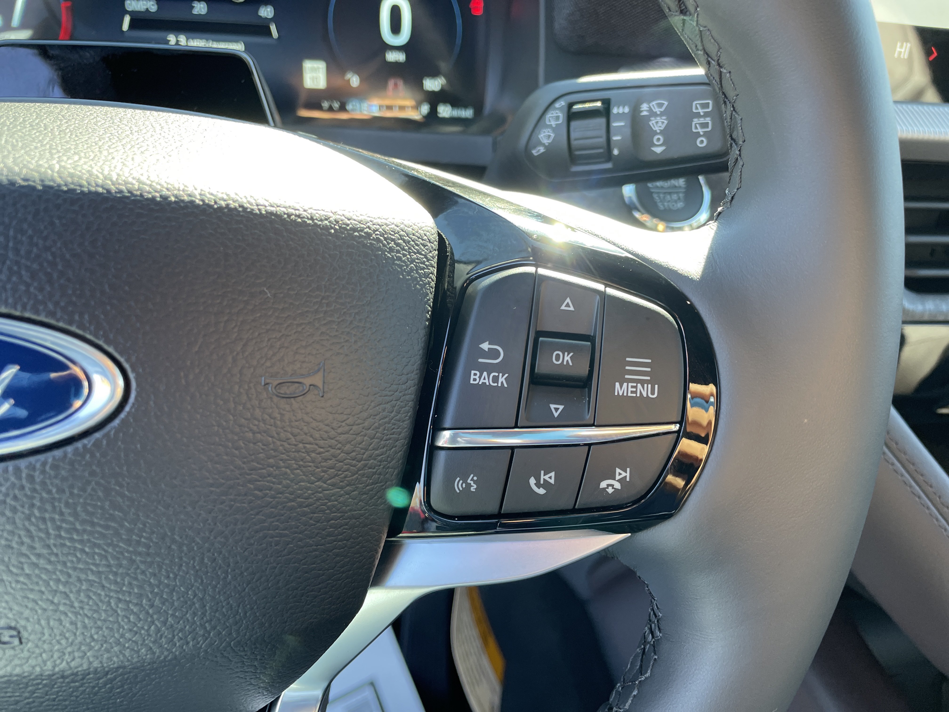 2026 Ford Explorer Platinum - Photo 18