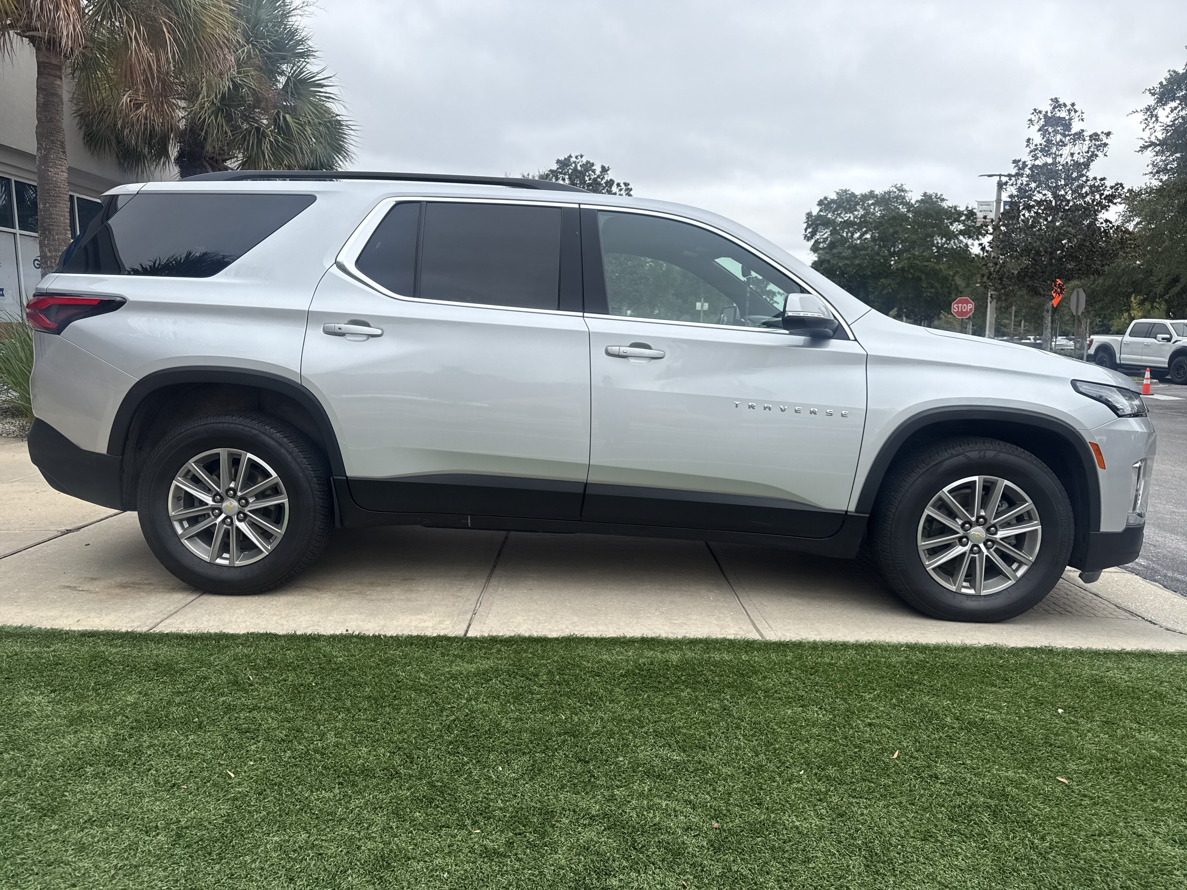 Certified 2022 Chevrolet Traverse LT Leather SUV