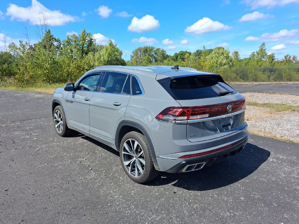 Used 2024 Volkswagen Atlas Cross Sport 2.0T SEL Premium R-Line SUV