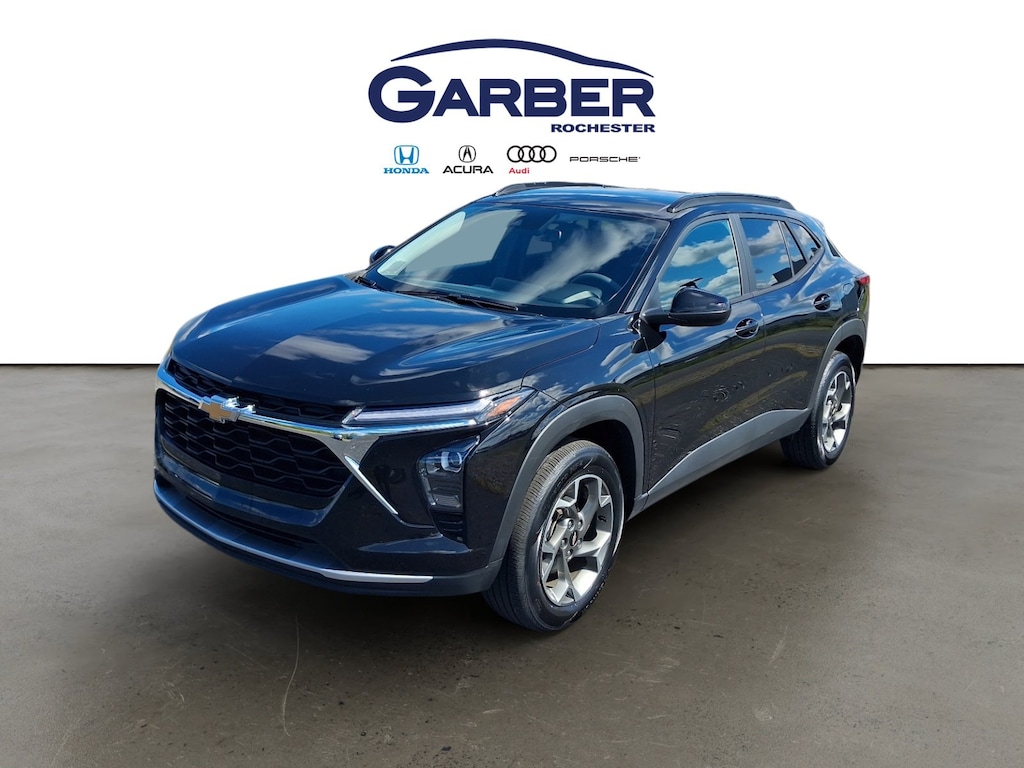 Used 2025 Chevrolet Trax LT SUV