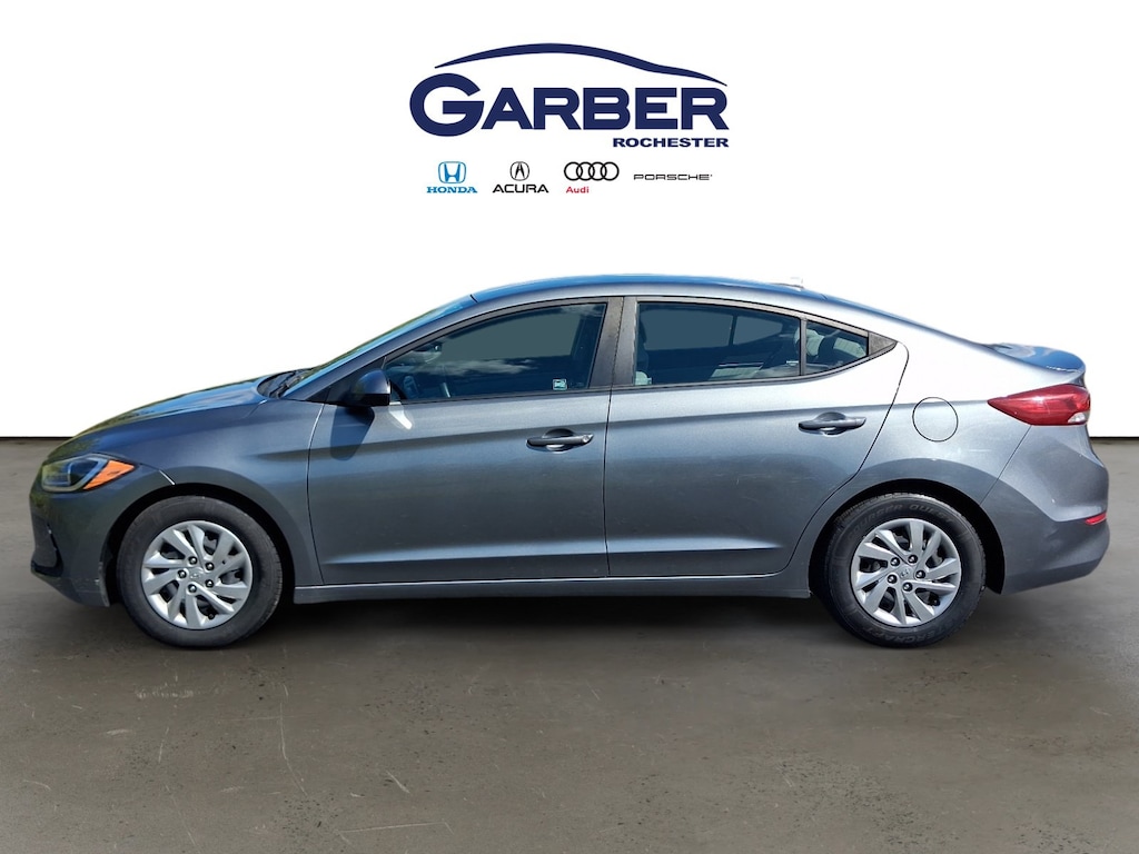 Used 2017 Hyundai Elantra SE Sedan