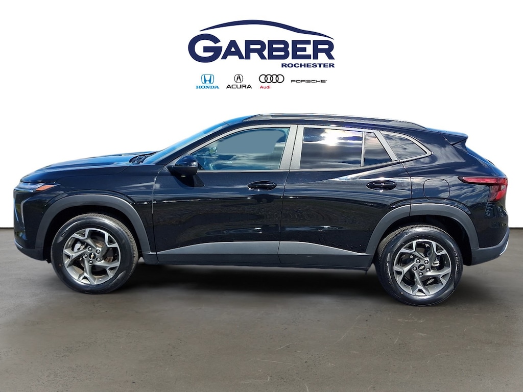 Used 2025 Chevrolet Trax LT SUV