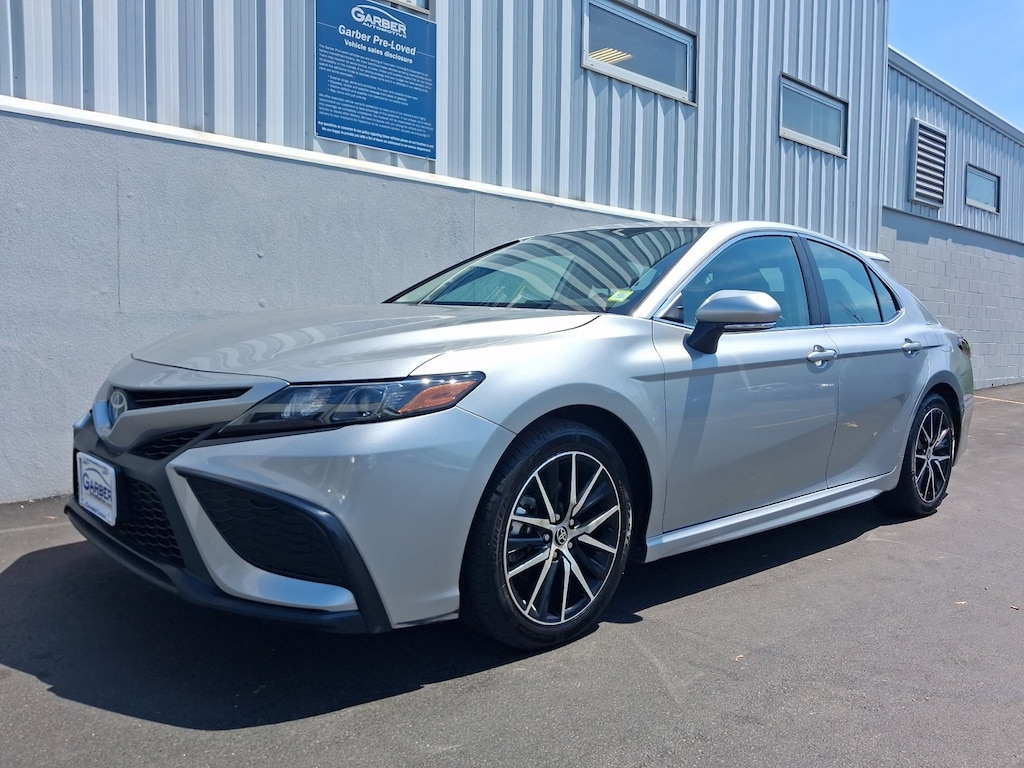 Used 2024 Toyota Camry SE Sedan