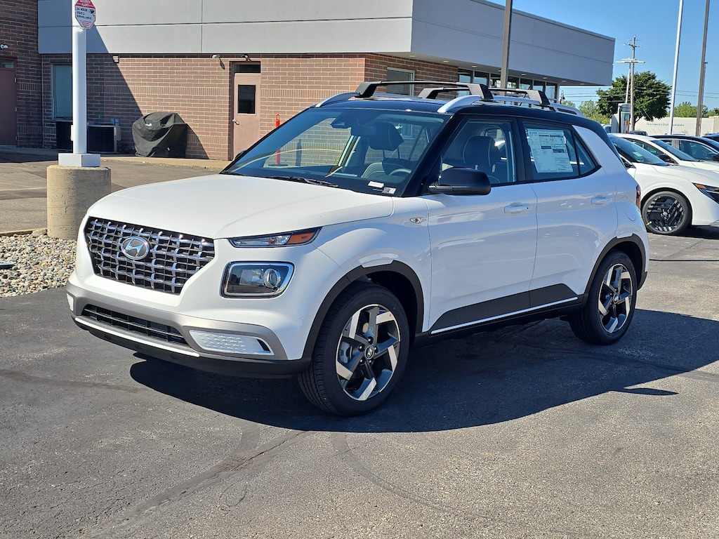 New 2026 Hyundai Venue SEL w/Two-Tone Roof SUV