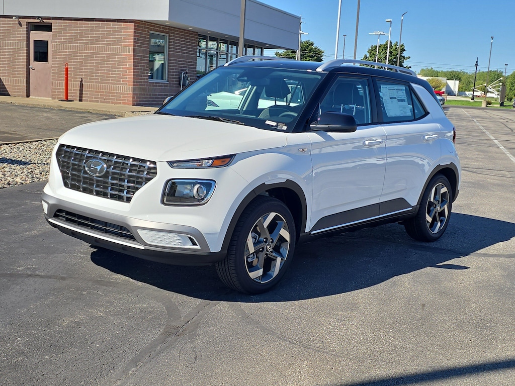 New 2026 Hyundai Venue SEL w/Two-Tone Roof SUV