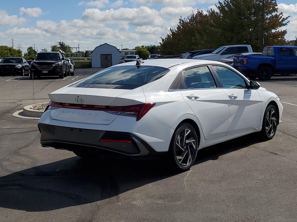 New 2026 Hyundai Elantra Limited Sedan