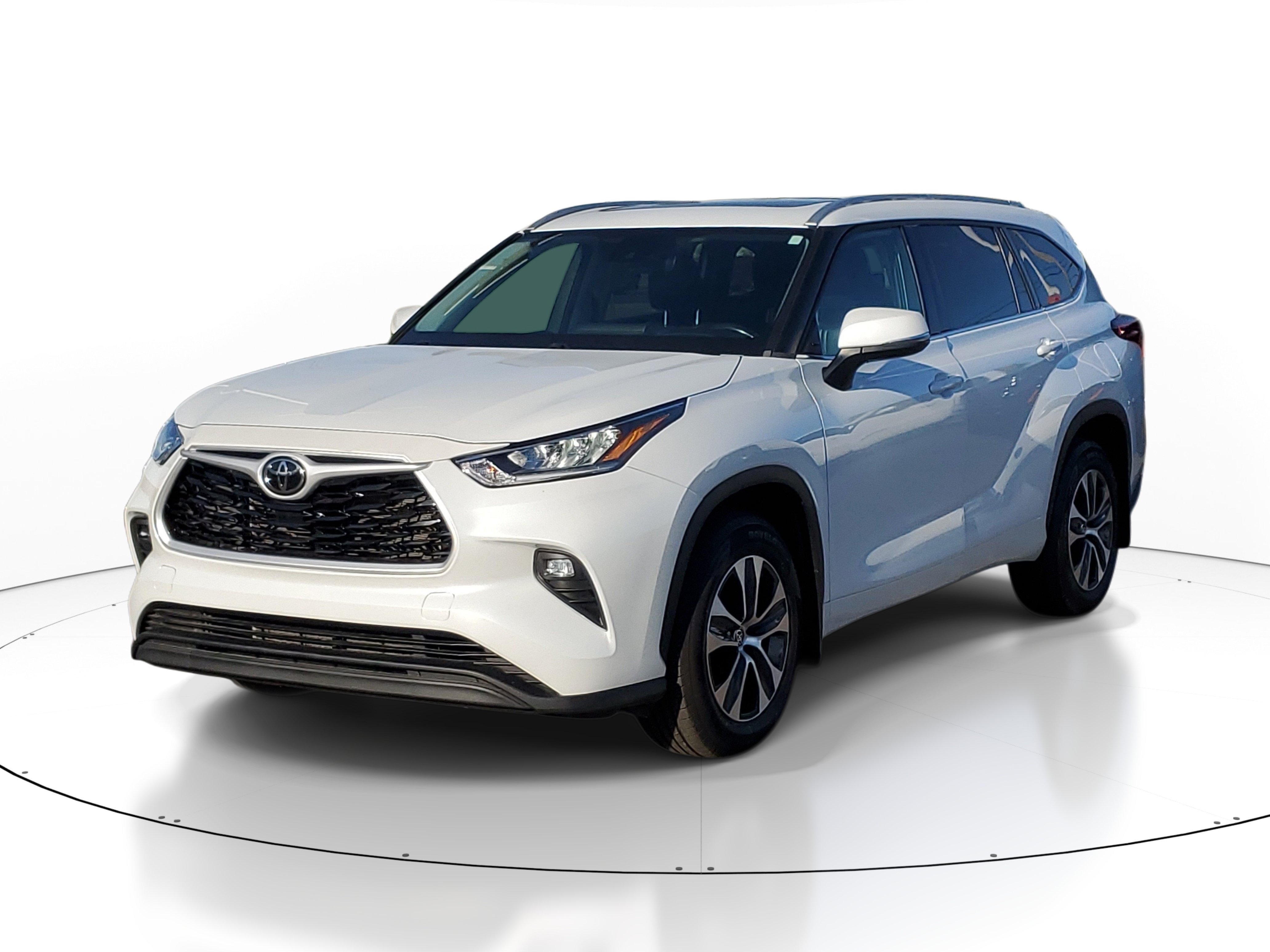 Used 2022 Toyota Highlander XLE SUV