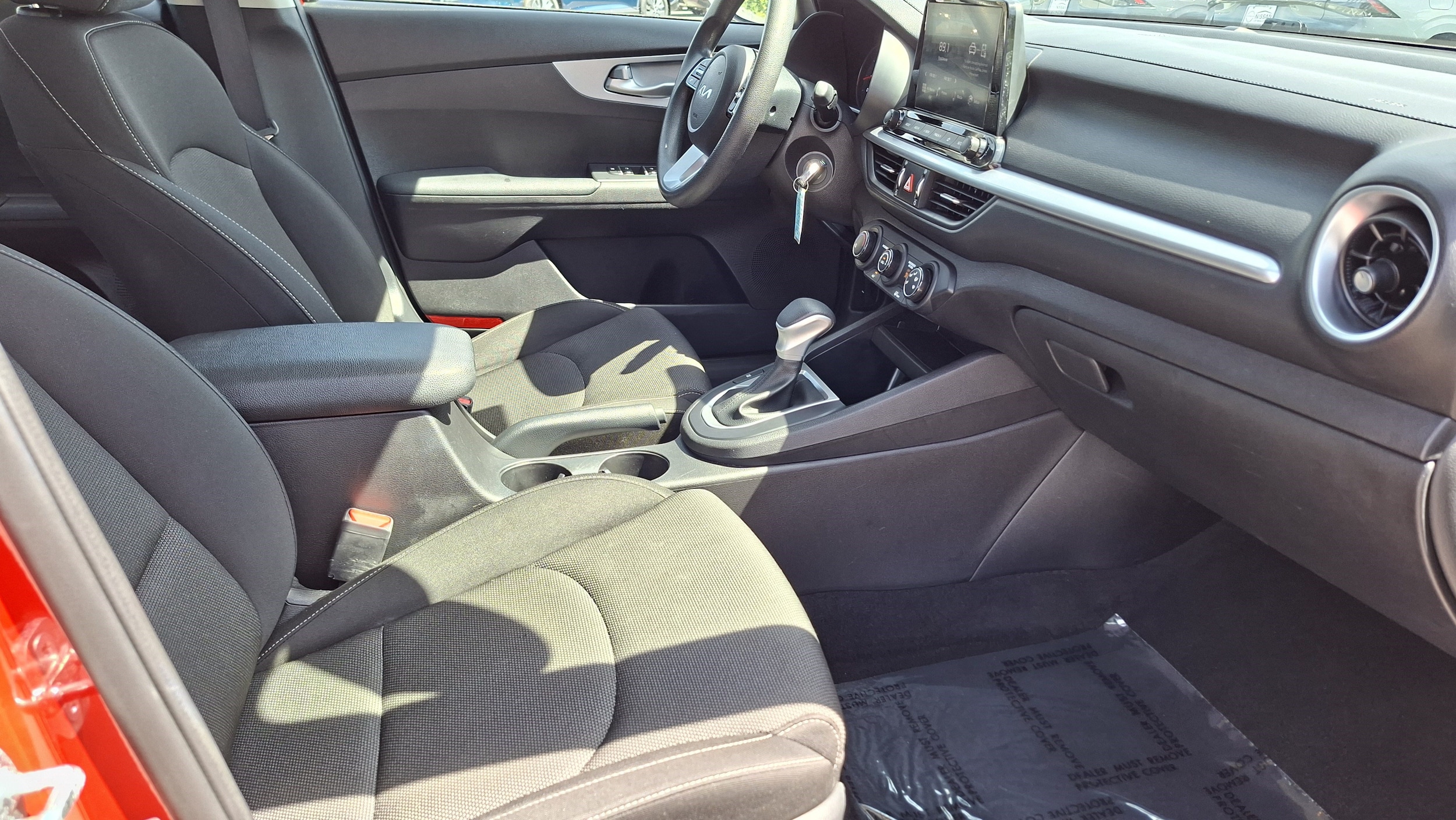 2023 Kia Forte LXS - Photo 22